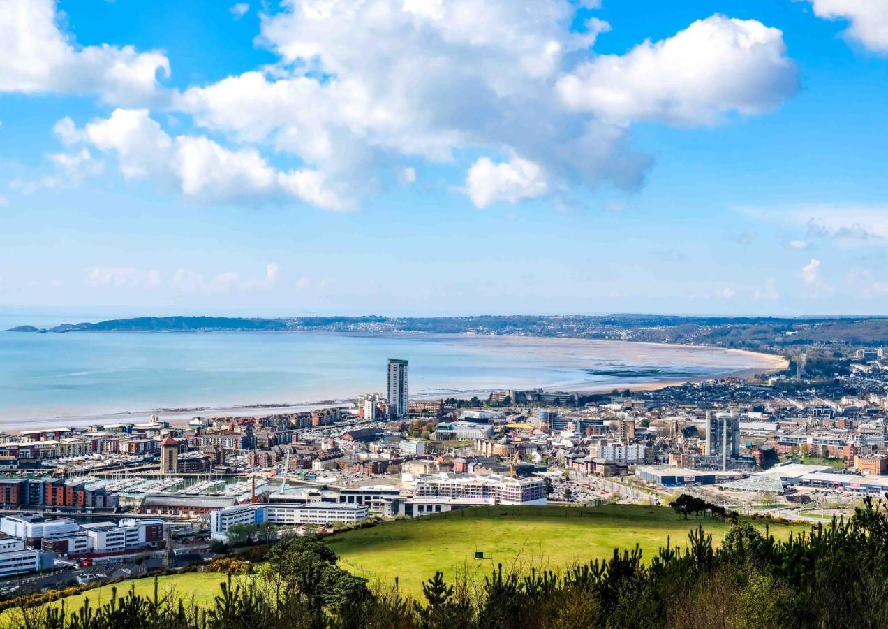 Cwtsh Hostel Swansea Buitenkant foto View of Laon